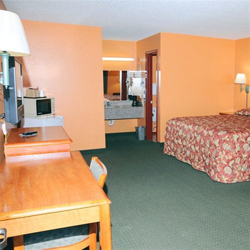 American Inn Cleburne Ngoại thất bức ảnh