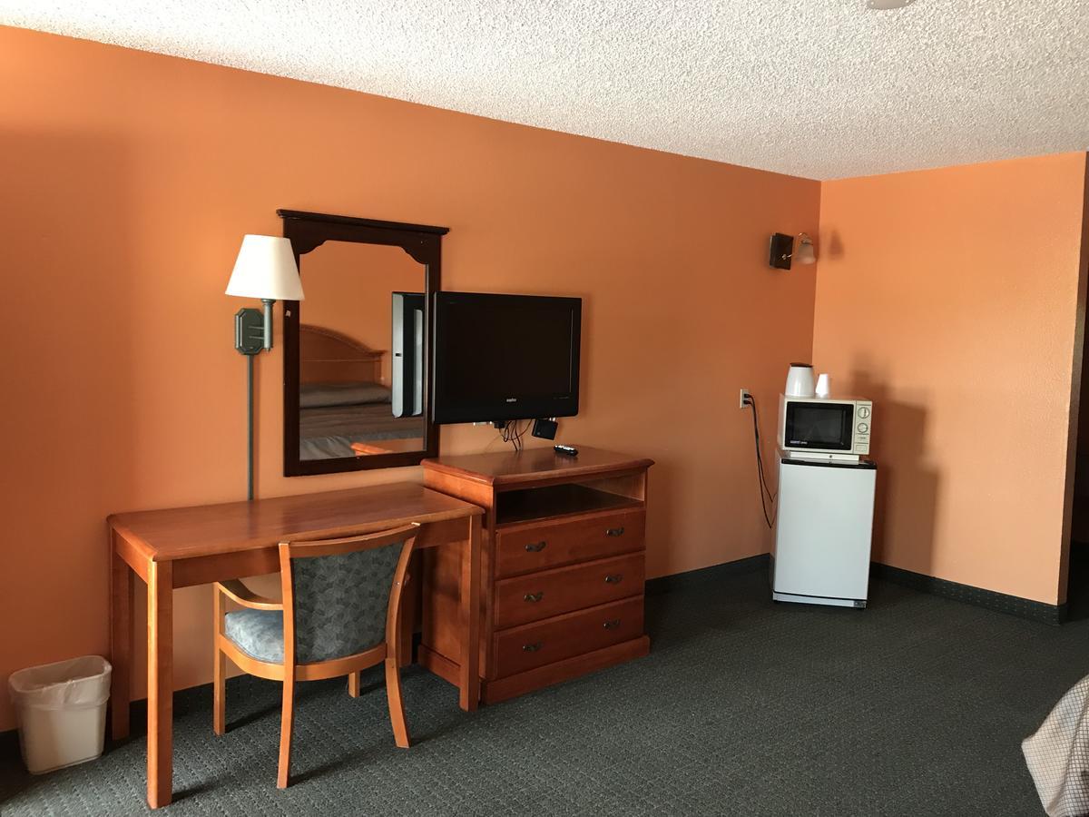 American Inn Cleburne Ngoại thất bức ảnh
