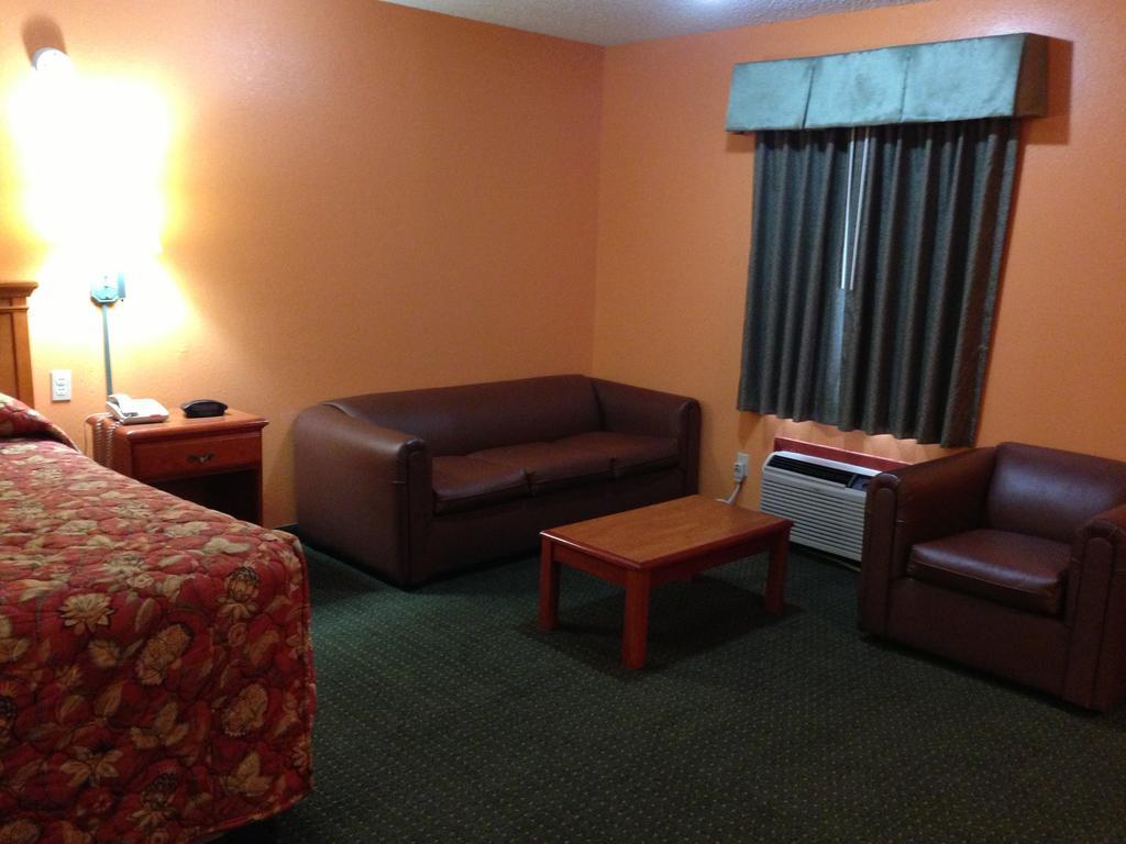 American Inn Cleburne Ngoại thất bức ảnh